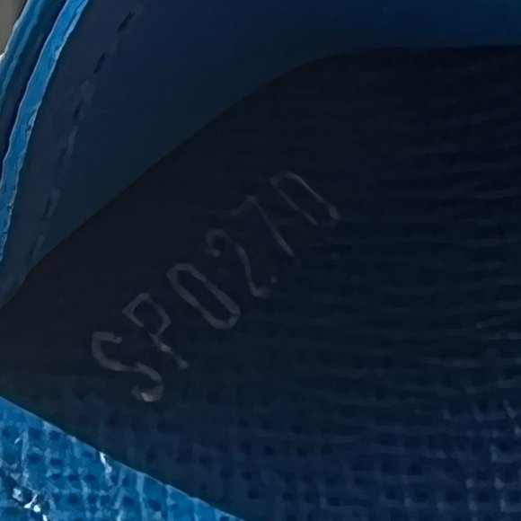 Louis Vuitton Slender Wallet - Picture 11 of 11